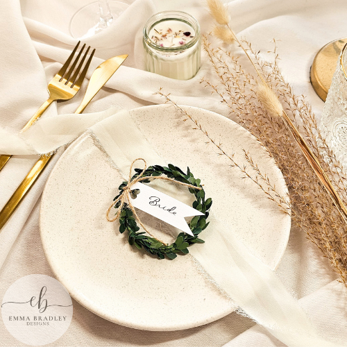 Classic, Delicate Wreath Place Settings with Twine
